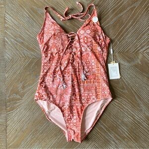 NWT Woman’s On Shore 1 Piece Floral Tummy Control Swimsuit in Coral (10)